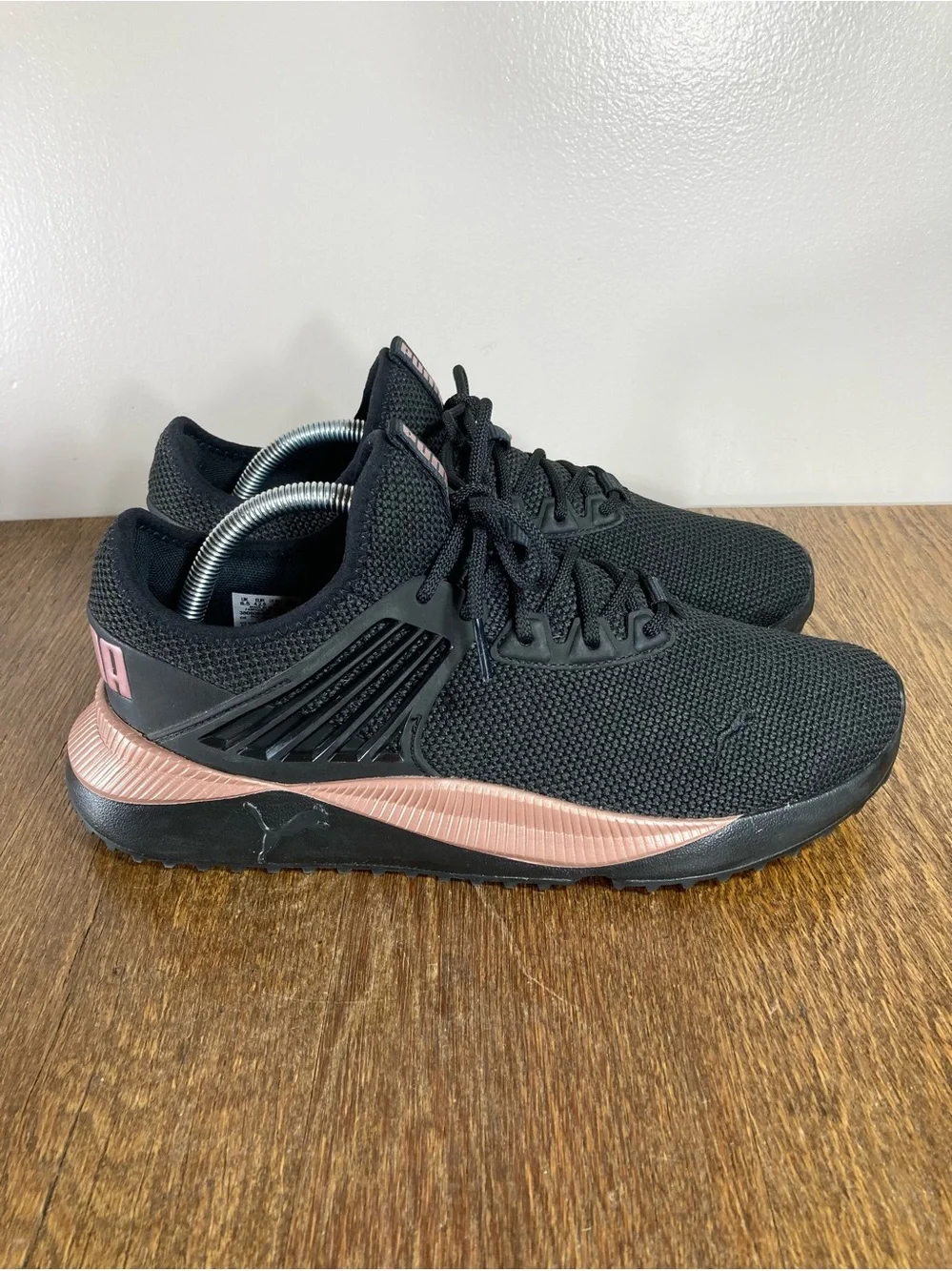Puma Pacer Future Lux Lace Up Sneaker Women’s Size 11 Black/Rose Gold